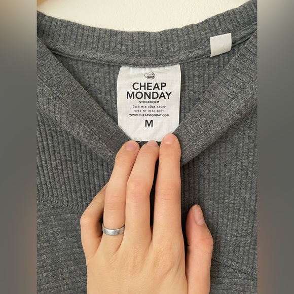 Grey bodycon ribbed Chinese Laundry midi dress - Picture 3 of 5